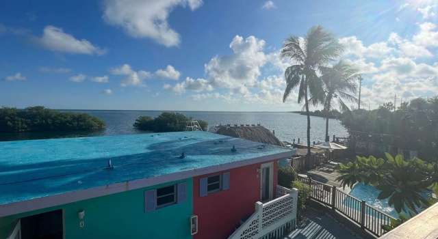 Номер Standard с балконом и с видом на воду Conch Key Fishing Lodge & Marina