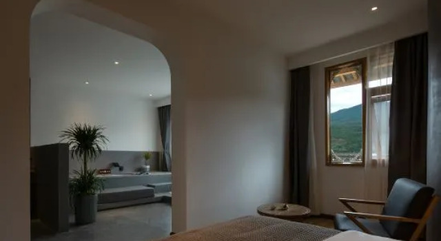 Люкс Lijiang Yulong Laixi Mountain View Homestay