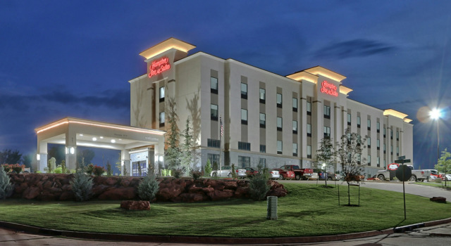 Hampton Inn & Suites Guthrie, OK, Забронировать Отель Гатри Оклахома