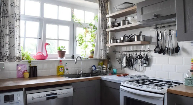 Charming 2 Bedroom Battersea Flat, Забронировать Отель Отели Баттерси 3 звезды, 3*