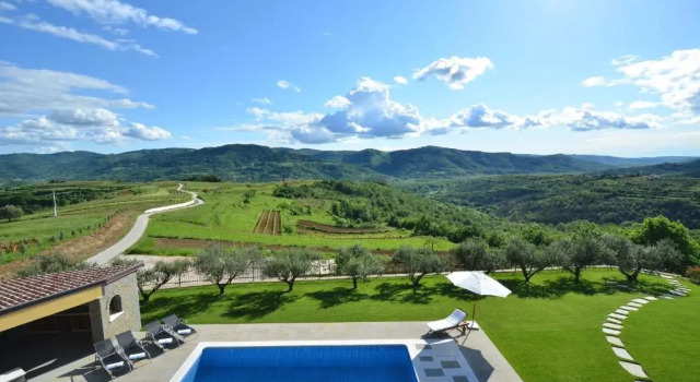 Villa Maslina, Rezervovat Vila Hotely v Buzet s bazénem, Bazén
