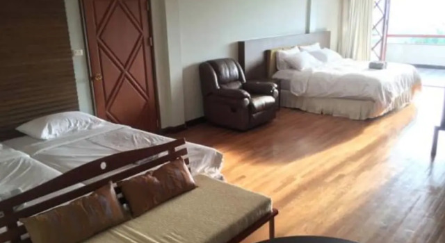 Апартаменты с 3 комнатами с балконом Phuripimarn Penthouse