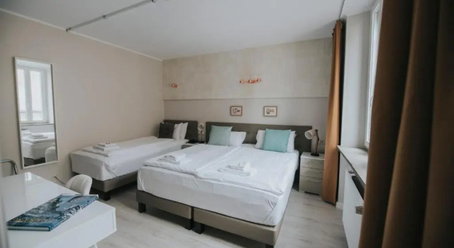 Трёхместный номер Superior Hôtel Le Châtelet