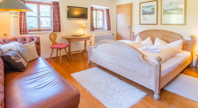 Berggasthof Butzn Wirt, Book Hotel Hotels in Chiemgau with Parking, Parking