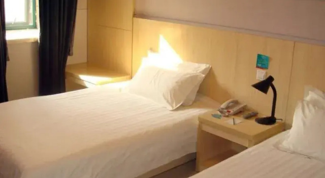 7 Days Inn Xinyang Government Road Branch, Book Hotel Xinyang Henan