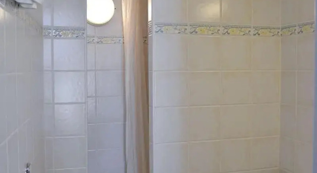 Трёхместный номер Standard Modern Hôtel