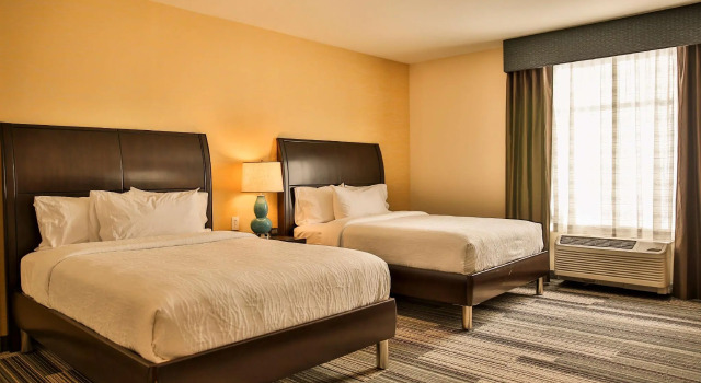 Четырёхместный номер Standard Hilton Garden Inn Murfreesboro