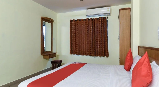 OYO 18993 Hotel Jyoti Swaroopa