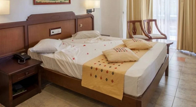 Отель Senani Hotel, Забронировать Отель Отели Канди 3 звезды, рядом с Bahirawakanda Vihara Buddha Statue, 3*