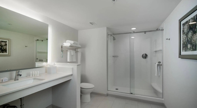 Четырёхместный номер Standard Fairfield Inn & Suites Fort Worth Downtown/Convention Center