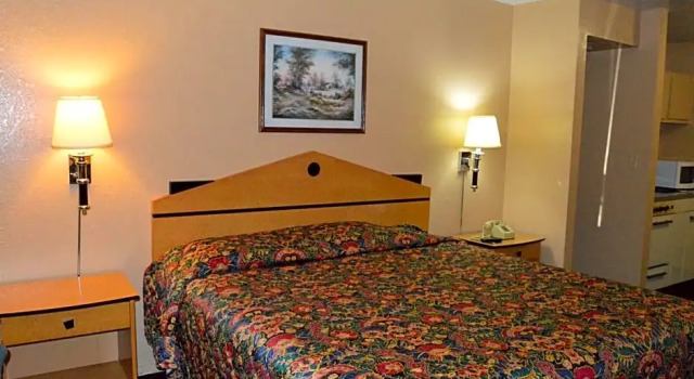 Двухместный номер Standard Delux Inn Tulsa