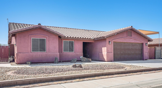 Коттедж Near Golf Courses: Poolside Paradise in Yuma!