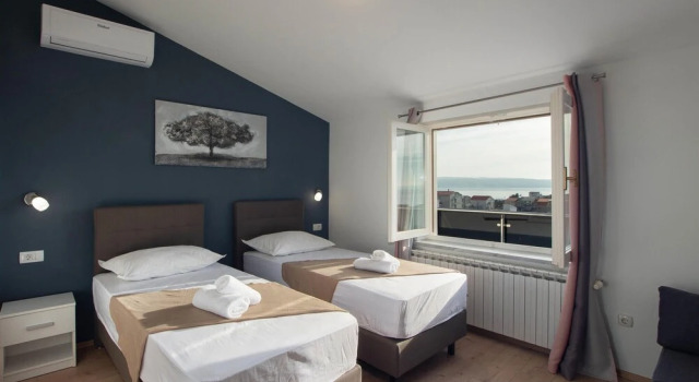 Nice Home in Podstrana With Wifi and 2 Bedrooms, Rezerwuj Hotel Podstrana Split Region