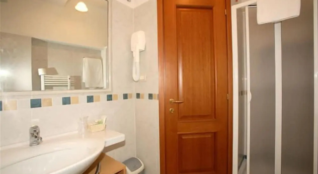 Трёхместный номер Standard с балконом и с видом на город B&B Al Mercato di ELCA srl