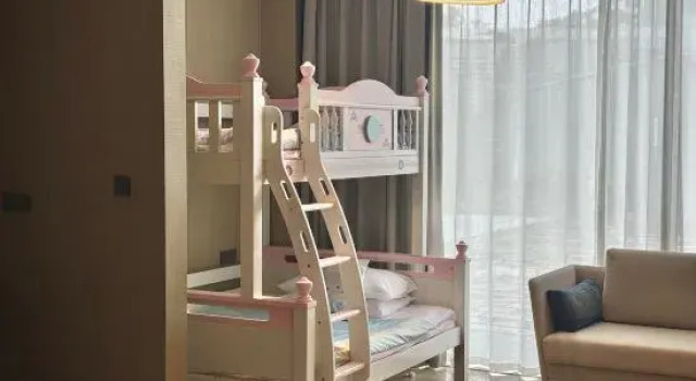 Семейный люкс с видом на сад Suzhou Jiangnan Botanical Garden Hotel