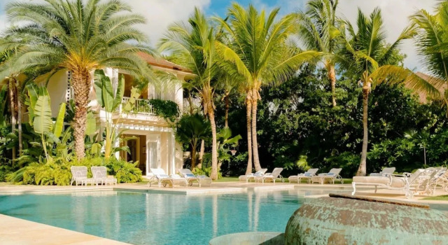 Коттедж Luxurious Fully-staffed Villa With Amazing View in Exclusive Golf Beach Resort