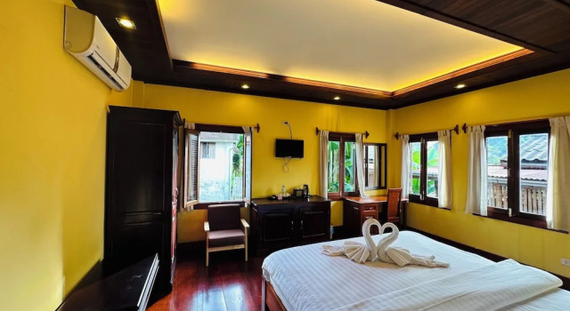 Двухместный номер Luxury с балконом Villa Phonethip Mekong Riverside