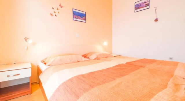 Apartments and Rooms Ivanović, Забронировать Апартаменты/квартира Отели Хвара с парковкой, рядом с Church of the Holy Spirit Hvar, Парковка