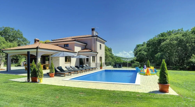 Вилла Villa in Rovinj with Private Pool and Sea Nearby