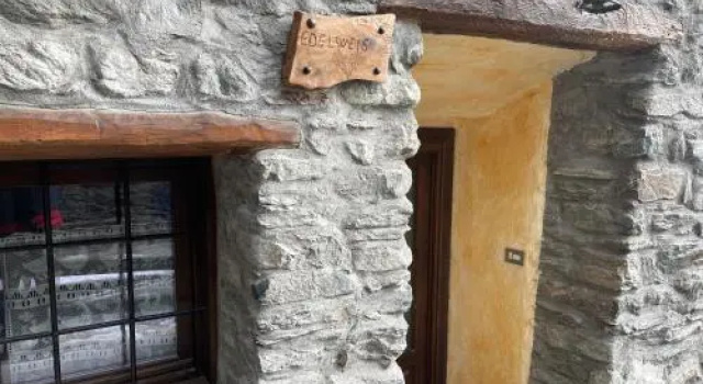 Casevacanza Val dAyas, Prenota Hotel Challand-Saint-Anselme Valle d'Aosta