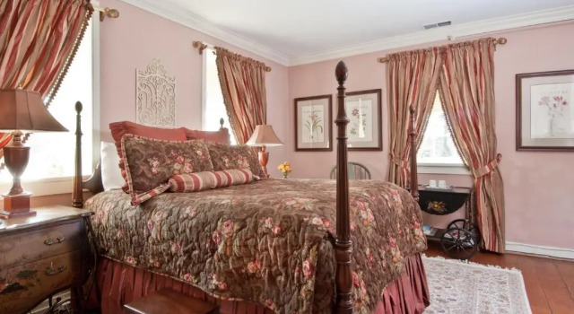 Двухместный люкс Deluxe Wayside Inn Bed and Breakfast