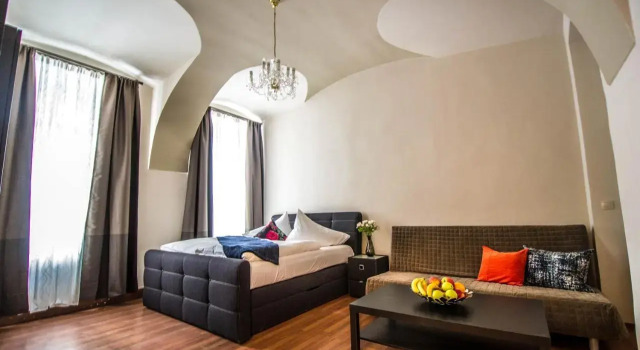 4BDR Historical Spirit Apt by Ruterra, Забронировать Апартаменты/квартира Апартаменты Праги, рядом с Намести Миру, Апартаменты/квартира