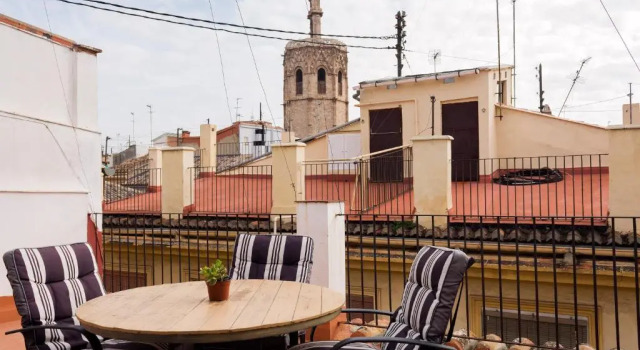 Апартаменты LOFT IN OLD CITY 2th or 3th floor and TERRACE in 4th floor