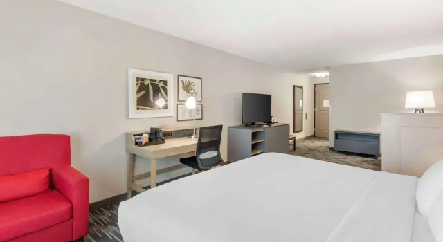 Двухместный люкс Country Inn & Suites by Radisson, St Peters, MO