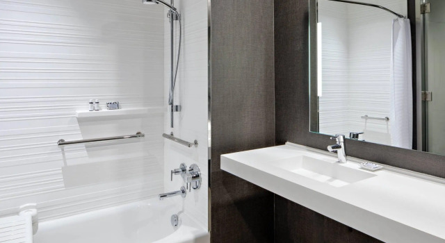 Двухместный номер Standard с видом на город AC Hotel by Marriott Grand Rapids Downtown