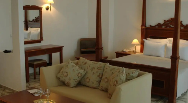 Двухместный номер Superior с балконом The Cliff Beach & SPA Hotel
