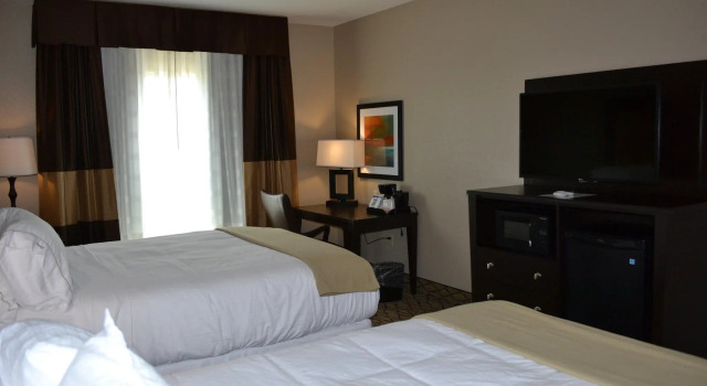 Двухместный люкс Holiday Inn Express St Joseph