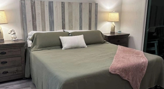 Номер Standard Crystal Shores West 1103