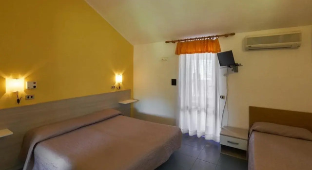 Nausicaa Village, Varaa Hotelli Sant'Andrea Apostolo dello Ionio Calabria