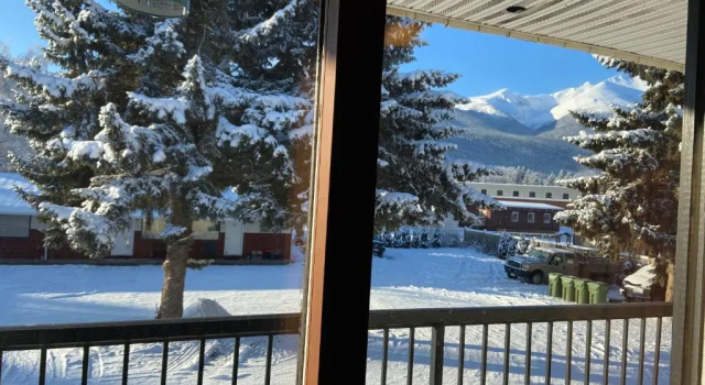 Студия Mountain View Motel