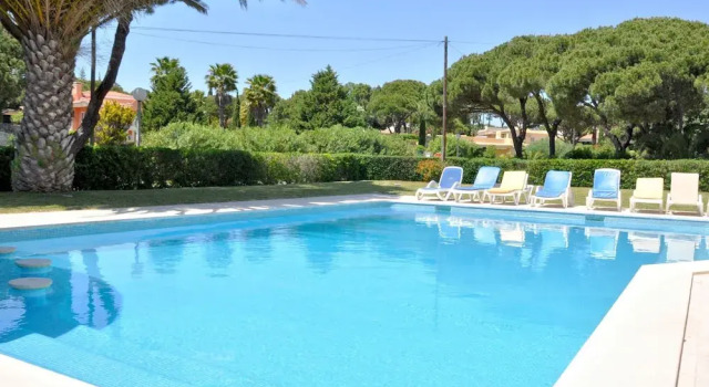 Вилла Villa in Vilamoura with Private Pool & BBQ