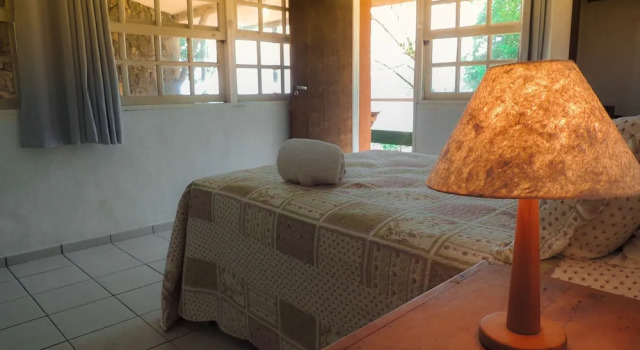 Коттедж с балконом и с видом на море Casa em Ubatuba com Vista para o Mar