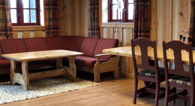 Бунгало с 2 комнатами с балконом Dombås Hostel