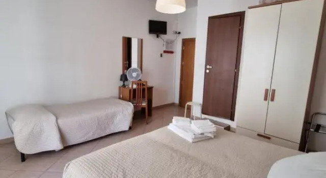 Трёхместный номер Standard Hotel Riz