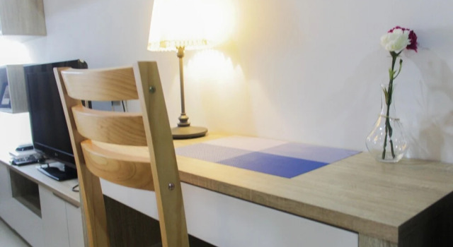 Bright Studio Apartment at Springwood Residence