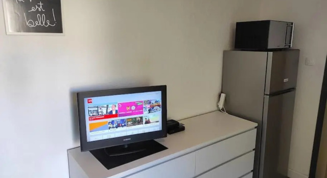 Charmant studio climatisé 24 m2 terrasse à 100m de la plage