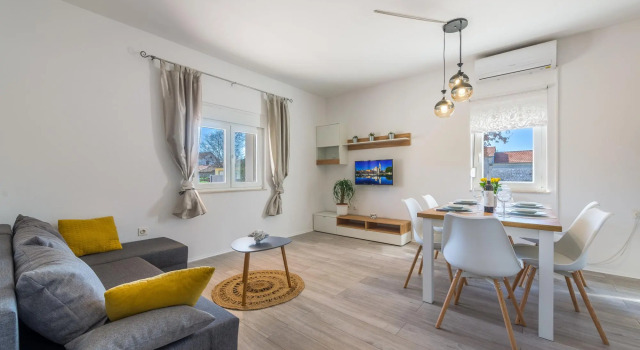 Holiday Home Marija, Забронировать Апартаменты/квартира Бенковац 