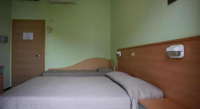 Трёхместный номер Standard Hotel Martinez