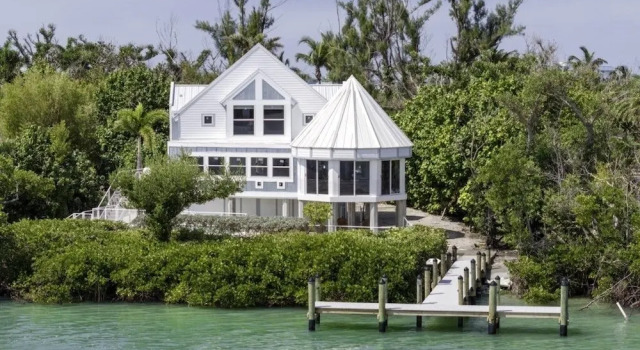 Коттедж Holley House 4 Bedroom Home by RedAwning