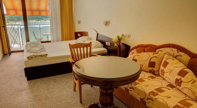 Family Hotel Bodurov, Забронировать Отель Китен Район Приморско
