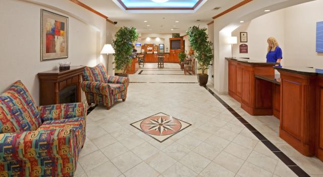 Holiday Inn Express Hotel & Suites Decatur, TX by IHG, Забронировать Отель Декейтер Dallas - Fort Worth Metropolitan Area