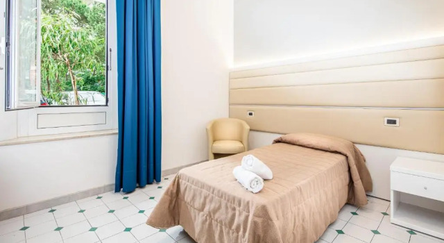 Одноместный номер Basic Hotel Mediterraneo