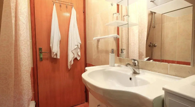 Apartment Medeni, Book Lejlighed Hoteller i Karlovac county med parkering, Parkering