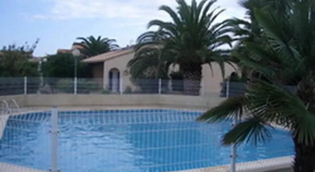 House With 2 Bedrooms in Saint-cyprien, With Shared Pool and Furnished Terrace - 800 m From the Beach, Забронировать Дом для отпуска Коттеджи Сен-Сиприен, Коттедж