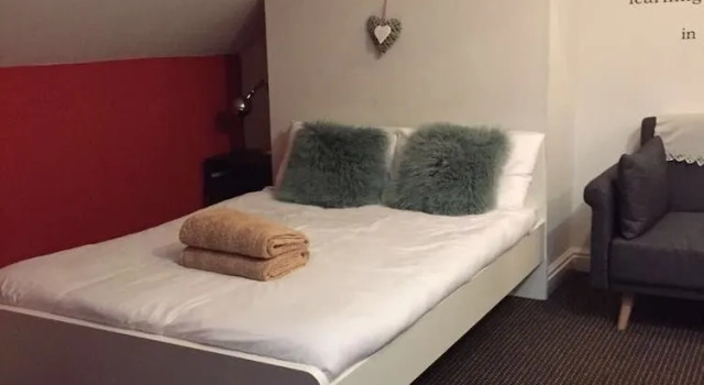 Studio Flat 2