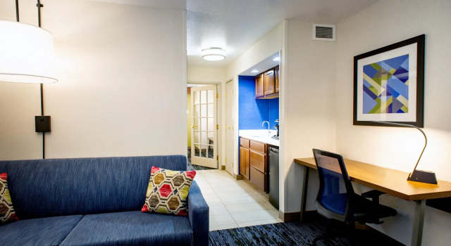 Двухместный люкс Holiday Inn Express Hotel & Suites Wausau by IHG